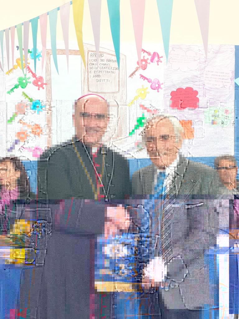 il vescovo e il presidente kiwanis